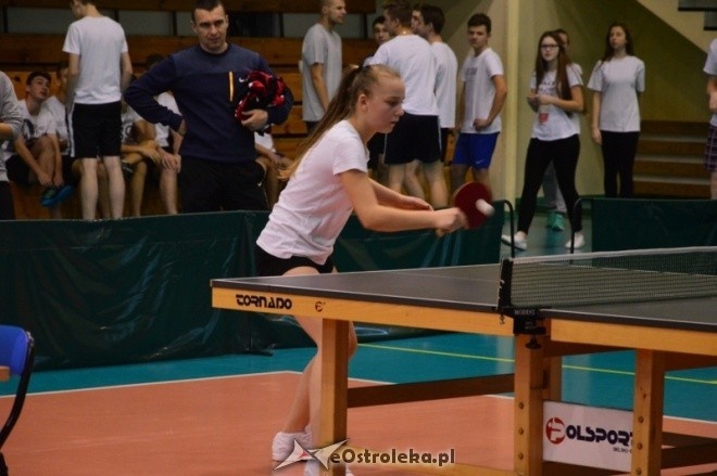 Mistrzostwa Ostrołęki szkół średnich w tenisie stołowym kobiet [01.12.2016] - zdjęcie #54 - eOstroleka.pl
