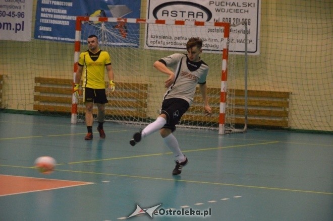 Nocna Liga Futsalu - 2. kolejka [02.12.2016] - zdjęcie #6 - eOstroleka.pl