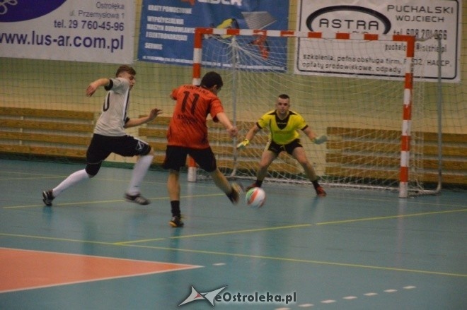 Nocna Liga Futsalu - 2. kolejka [02.12.2016] - zdjęcie #7 - eOstroleka.pl