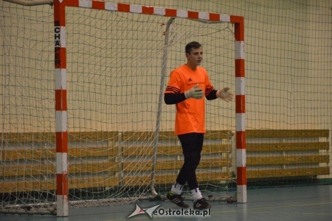Nocna Liga Futsalu - 2. kolejka [02.12.2016] - zdjęcie #32 - eOstroleka.pl