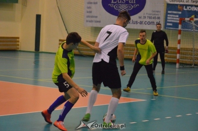 Nocna Liga Futsalu - 2. kolejka [02.12.2016] - zdjęcie #38 - eOstroleka.pl