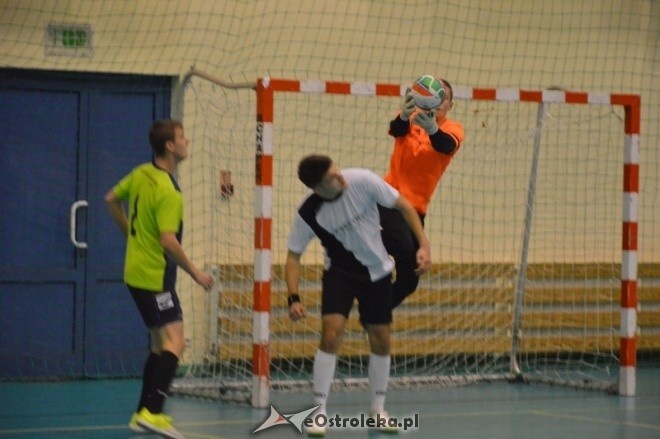 Nocna Liga Futsalu - 2. kolejka [02.12.2016] - zdjęcie #40 - eOstroleka.pl