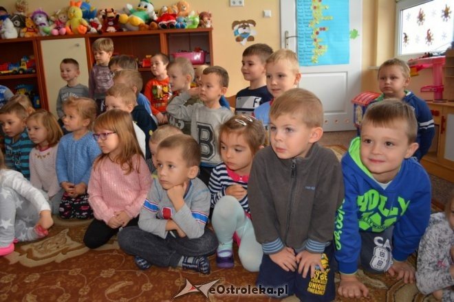 Strażacy ochotnicy z Łysych odwiedzili dzieci z gminnego przedszkola [ZDJĘCIA] - zdjęcie #9 - eOstroleka.pl