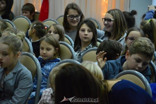 Choinka Towarzystwa Przyjaciół Dzieci [08.12.2016] - zdjęcie #1 - eOstroleka.pl