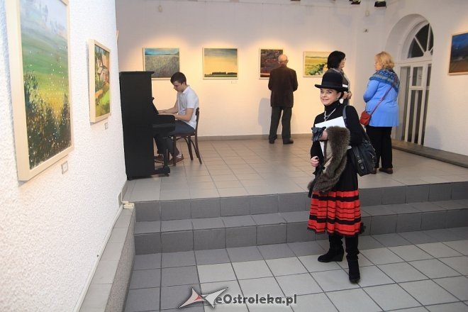 Wernisaż poplenerowej wystawy „Lipniki 2016” w Galerii Ostrołęka [ZDJĘCIA] - zdjęcie #18 - eOstroleka.pl