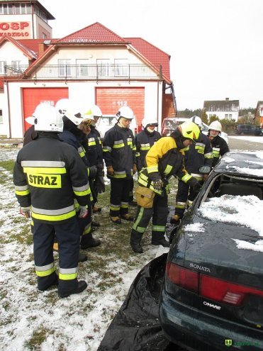 Strażacy ochotnicy z gmin Kadzidło i Lelisa o ratownictwie technicznym wiedzą niemal wszystko [ZDJĘCIA] - zdjęcie #22 - eOstroleka.pl