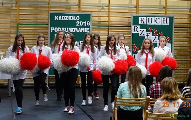 Podsumowanie igrzysk szkolnych 2015/2016 w Kadzidle [ZDJĘCIA] - zdjęcie #2 - eOstroleka.pl