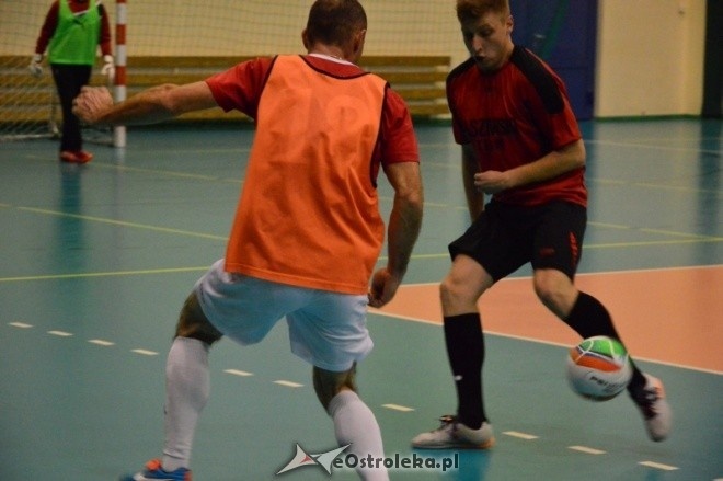 4. kolejka Nocnej Ligi Futsalu [16.12.2016] - zdjęcie #40 - eOstroleka.pl