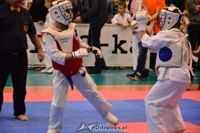Turniej na 30-lecie Ostrołęckiego Klubu Karate Kyokoushin [18.12.2016] - zdjęcie #44 - eOstroleka.pl