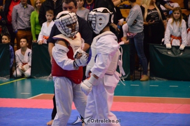 Turniej na 30-lecie Ostrołęckiego Klubu Karate Kyokoushin [18.12.2016] - zdjęcie #53 - eOstroleka.pl