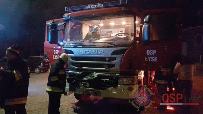 Strażacy ochotnicy z Łysych cieszą się już z nowego wozu bojowego [WIDEO, ZDJĘCIA] - zdjęcie #17 - eOstroleka.pl