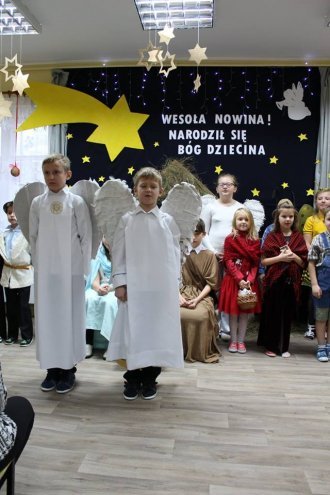 Jasełka w Szkole Podstawowej SiGIE w Czarnotrzewiu [21.12.2016] - zdjęcie #12 - eOstroleka.pl