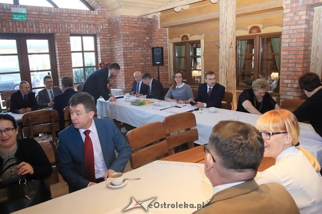Za nami XXVII sesja Rady Powiatu w Ostrołęce [WIDEO, ZDJĘCIA] - zdjęcie #2 - eOstroleka.pl