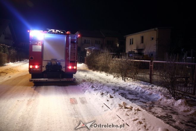 Ostrołęka: Pożar domu przy ulicy Jodłowej [ZDJĘCIA] - zdjęcie #10 - eOstroleka.pl
