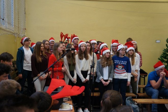 Europejskie święta według uczniów I Liceum Ogólnokształcącego w Ostrołęce [ZDJĘCIA] - zdjęcie #5 - eOstroleka.pl