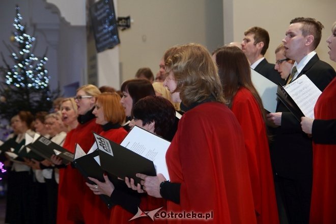 Koncert kolęd w kościele pw. św Franciszka z Asyżu [15.01.2017] - zdjęcie #23 - eOstroleka.pl