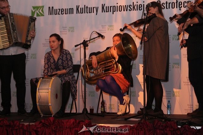 Kapela Podwórkowa Tęgie Chłopy w Muzeum Kultury Kurpiowskiej [04.02.2017] - zdjęcie #23 - eOstroleka.pl