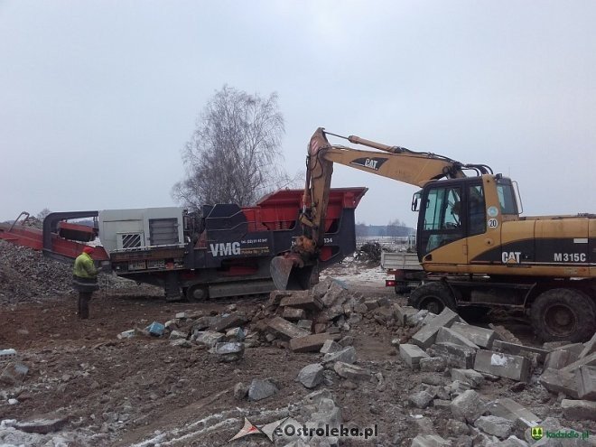 Materiał z recyclingu posłuży do budowy nowych dróg w gminie Kadzidło [ZDJĘCIA] - zdjęcie #5 - eOstroleka.pl