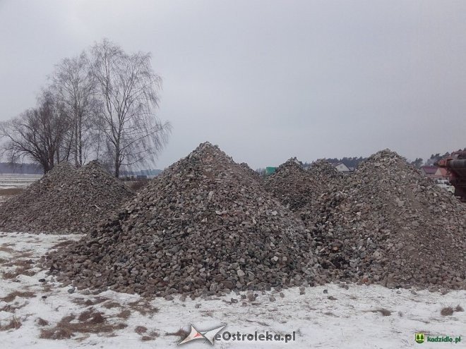 Materiał z recyclingu posłuży do budowy nowych dróg w gminie Kadzidło [ZDJĘCIA] - zdjęcie #8 - eOstroleka.pl