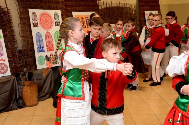 „Śladami Kurpiów” na zakończenie Święta Wycinanki [ZDJĘCIA] - zdjęcie #140 - eOstroleka.pl