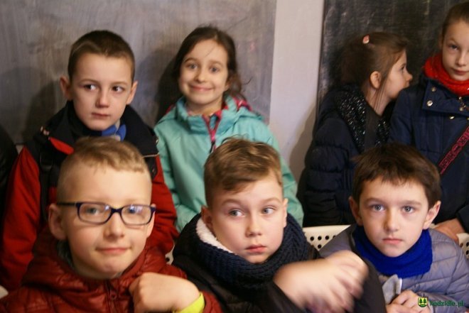 „Baśniowa” wycieczka dzieci z kadzidlańskiej podstawówki [ZDJĘCIA] - zdjęcie #12 - eOstroleka.pl