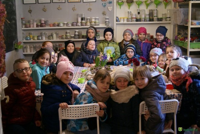 „Baśniowa” wycieczka dzieci z kadzidlańskiej podstawówki [ZDJĘCIA] - zdjęcie #18 - eOstroleka.pl