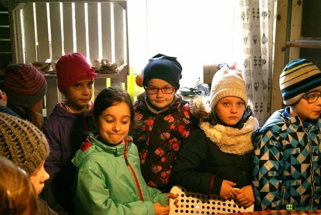 „Baśniowa” wycieczka dzieci z kadzidlańskiej podstawówki [ZDJĘCIA] - zdjęcie #26 - eOstroleka.pl