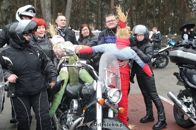 Motocykliści pożegnali zimę - Motomarzanna 2017 [18.03.2017] - zdjęcie #67 - eOstroleka.pl