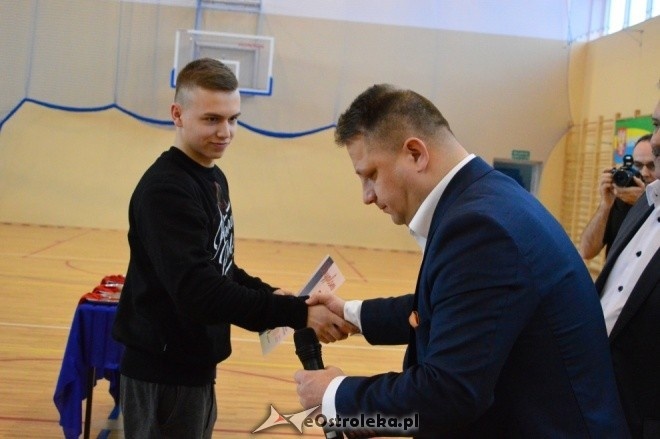 Mistrzostwa Ostrołęki szkół średnich w koszykówce mężczyzn [24.03.2017] - zdjęcie #3 - eOstroleka.pl