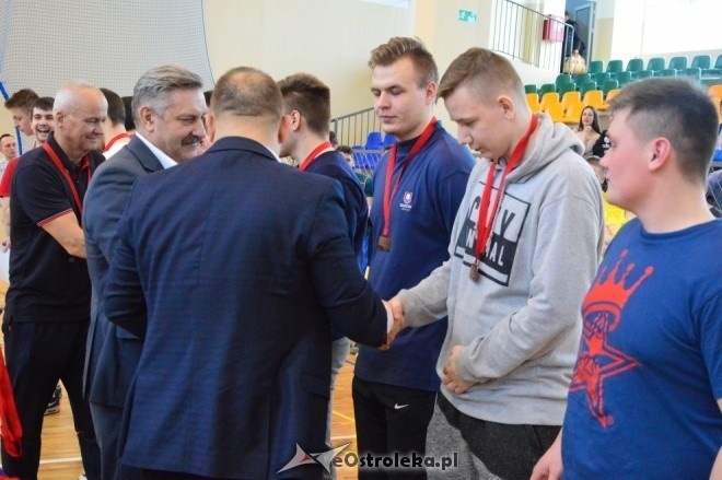 Mistrzostwa Ostrołęki szkół średnich w koszykówce mężczyzn [24.03.2017] - zdjęcie #18 - eOstroleka.pl
