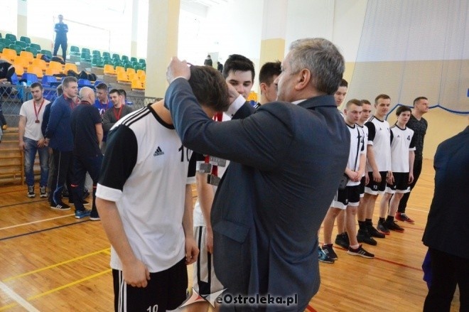 Mistrzostwa Ostrołęki szkół średnich w koszykówce mężczyzn [24.03.2017] - zdjęcie #23 - eOstroleka.pl