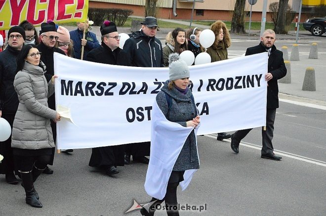 Marsz dla Życia i Rodziny w Ostrołęce [25.03.2017] - zdjęcie #11 - eOstroleka.pl