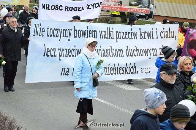 Marsz dla Życia i Rodziny w Ostrołęce [25.03.2017] - zdjęcie #15 - eOstroleka.pl