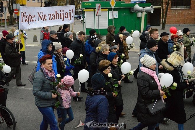 Marsz dla Życia i Rodziny w Ostrołęce [25.03.2017] - zdjęcie #32 - eOstroleka.pl