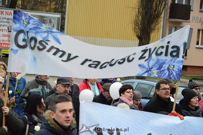 Marsz dla Życia i Rodziny w Ostrołęce [25.03.2017] - zdjęcie #13 - eOstroleka.pl