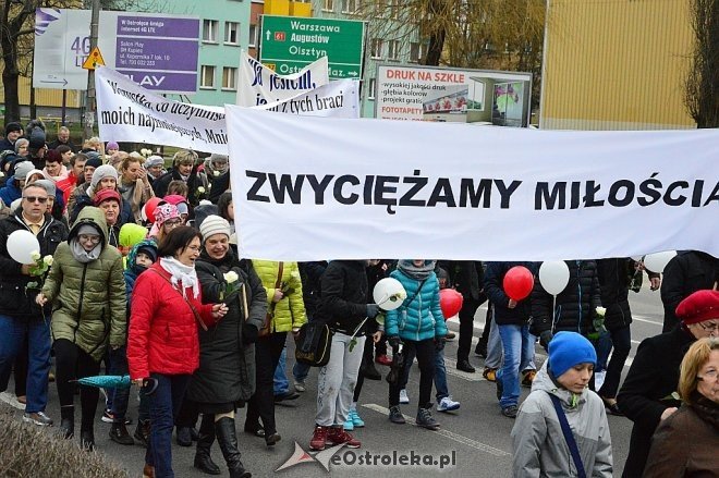 Marsz dla Życia i Rodziny w Ostrołęce [25.03.2017] - zdjęcie #44 - eOstroleka.pl