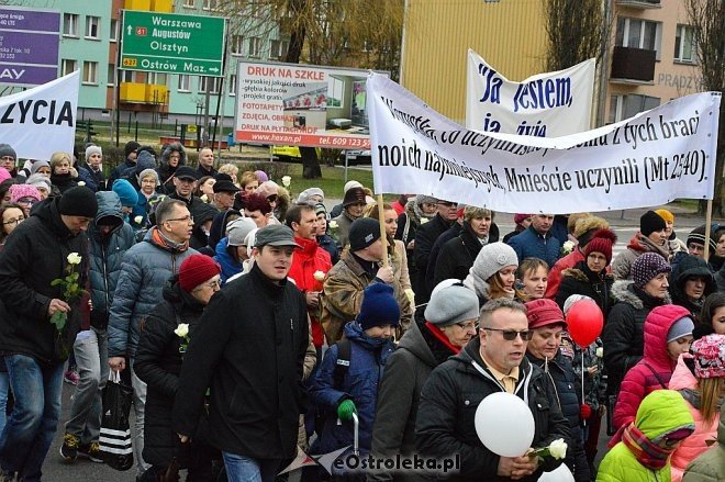 Marsz dla Życia i Rodziny w Ostrołęce [25.03.2017] - zdjęcie #47 - eOstroleka.pl