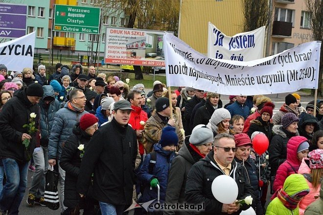 Marsz dla Życia i Rodziny w Ostrołęce [25.03.2017] - zdjęcie #7 - eOstroleka.pl