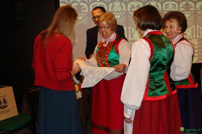 Spotkanie z Marianną Oklejak w kadzidlańskim Kinie za Rogiem [ZDJĘCIA] - zdjęcie #7 - eOstroleka.pl
