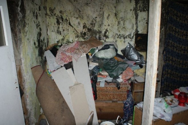 W takich warunkach mieszkał ostrołęczanin (28.01.2009) - zdjęcie #7 - eOstroleka.pl