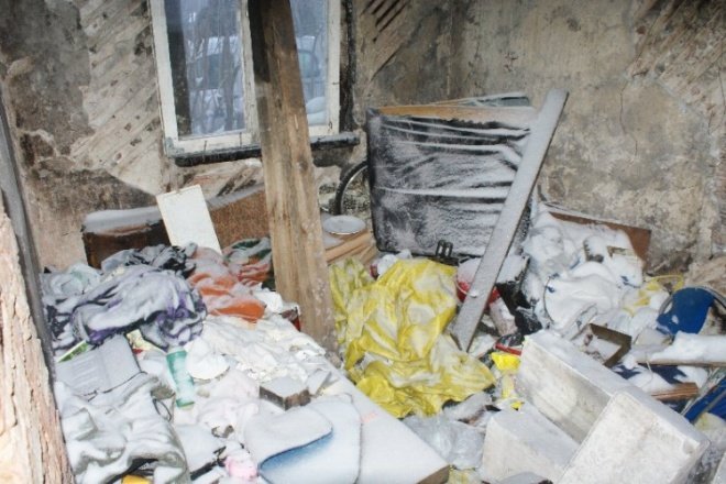 W takich warunkach mieszkał ostrołęczanin (28.01.2009) - zdjęcie #6 - eOstroleka.pl