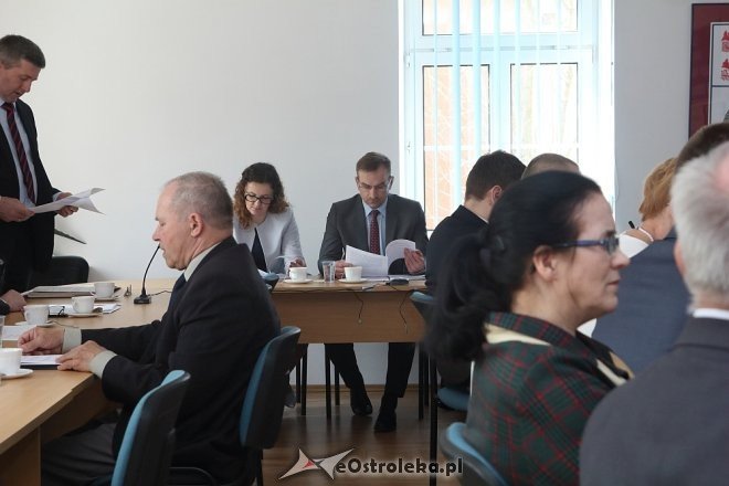 XXX sesja Rady Powiatu w Ostrołęce [29.03.2017] - zdjęcie #14 - eOstroleka.pl