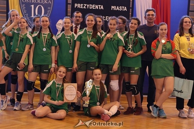 I Turniej Papieski w piłce ręcznej dziewcząt [01.04.2017] - zdjęcie #40 - eOstroleka.pl