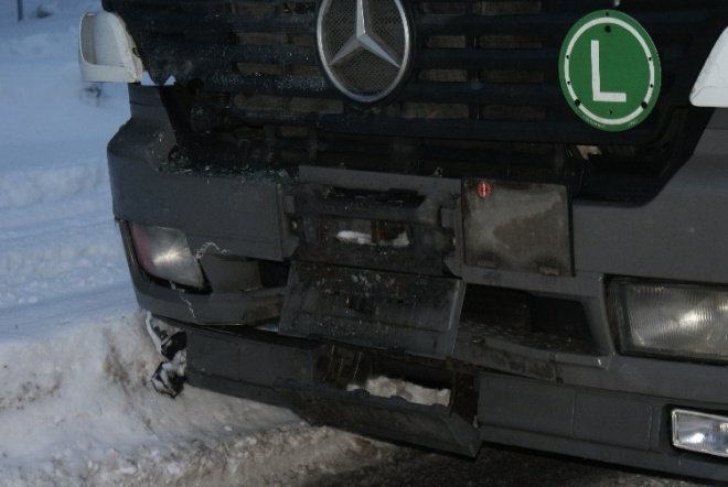 Dwie kolizje na ul. Warszawskie (18.01.2010) - zdjęcie #10 - eOstroleka.pl