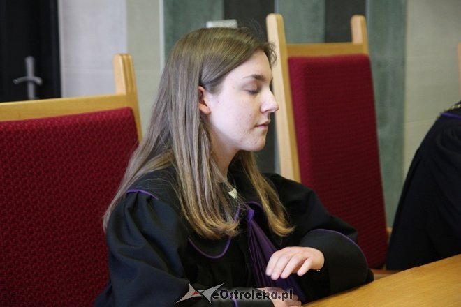 Przed ostrołęckim sądem zapadł wyrok w sprawie aborcji na nastoletniej uczennicy [WIDEO, ZDJĘCIA] - zdjęcie #18 - eOstroleka.pl