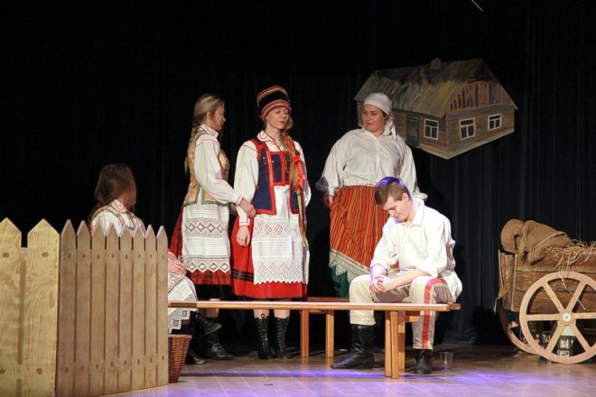 Premiera teatralna: „Chłopi” w Ostrołęckim Centrum Kultury [ZDJĘCIA] - zdjęcie #5 - eOstroleka.pl