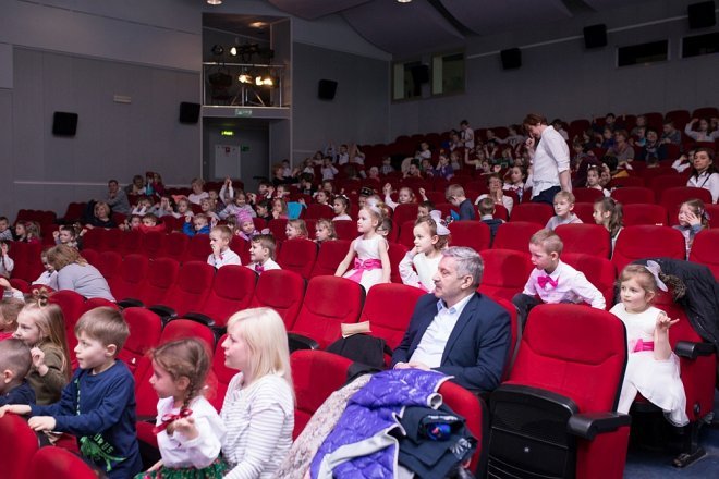 Konkurs taneczny „Tańce z przedszkolami Kurpikami” [ZDJĘCIA] - zdjęcie #101 - eOstroleka.pl
