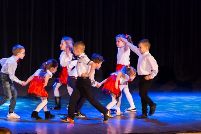 Konkurs taneczny „Tańce z przedszkolami Kurpikami” [ZDJĘCIA] - zdjęcie #85 - eOstroleka.pl