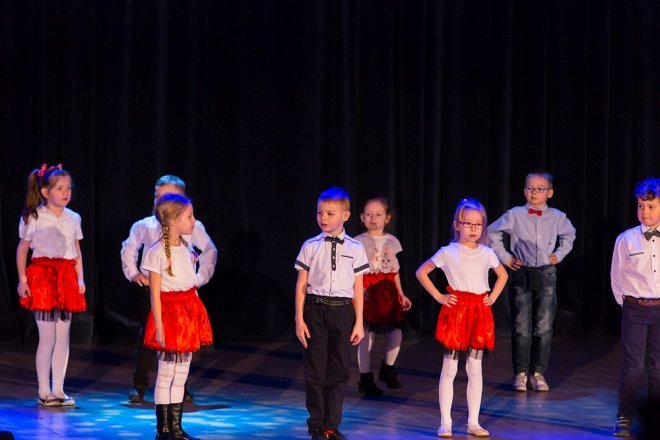 Konkurs taneczny „Tańce z przedszkolami Kurpikami” [ZDJĘCIA] - zdjęcie #87 - eOstroleka.pl