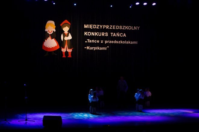 Konkurs taneczny „Tańce z przedszkolami Kurpikami” [ZDJĘCIA] - zdjęcie #59 - eOstroleka.pl